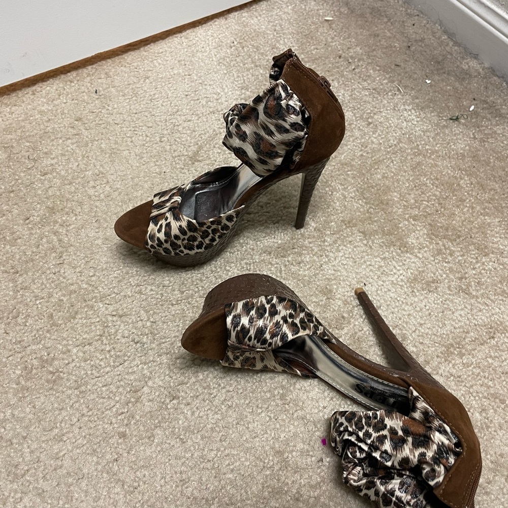 Cheetah print 6” heels with same ankle strap